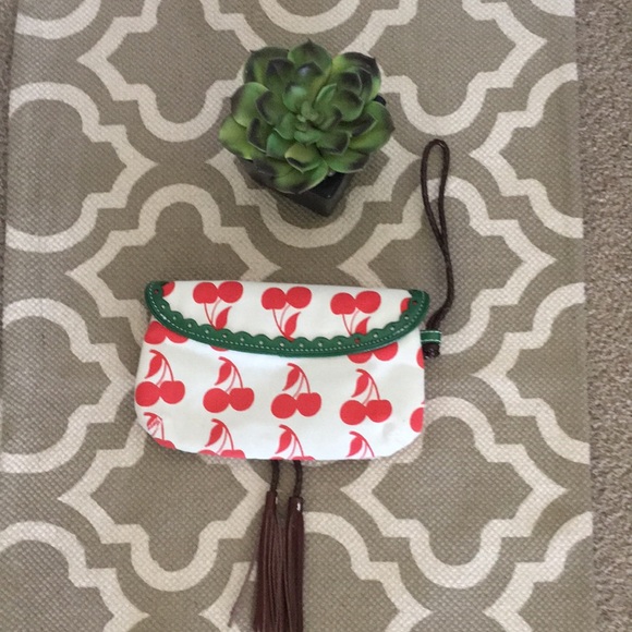 Luella for Target 🎯 wristlet - Picture 2 of 5